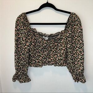 NWT Dress Forum Shirred Floral Cropped Top